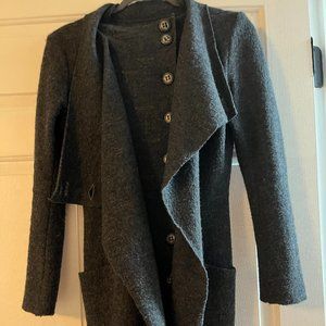 Wool gray sweater, size 34, Gro A Live, beautiful quality sweater